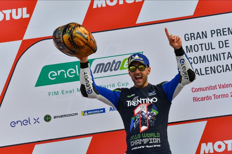 Matteo Ferrari se proclamó primer Campeón Mundial de MotoE en Valencia 2019.